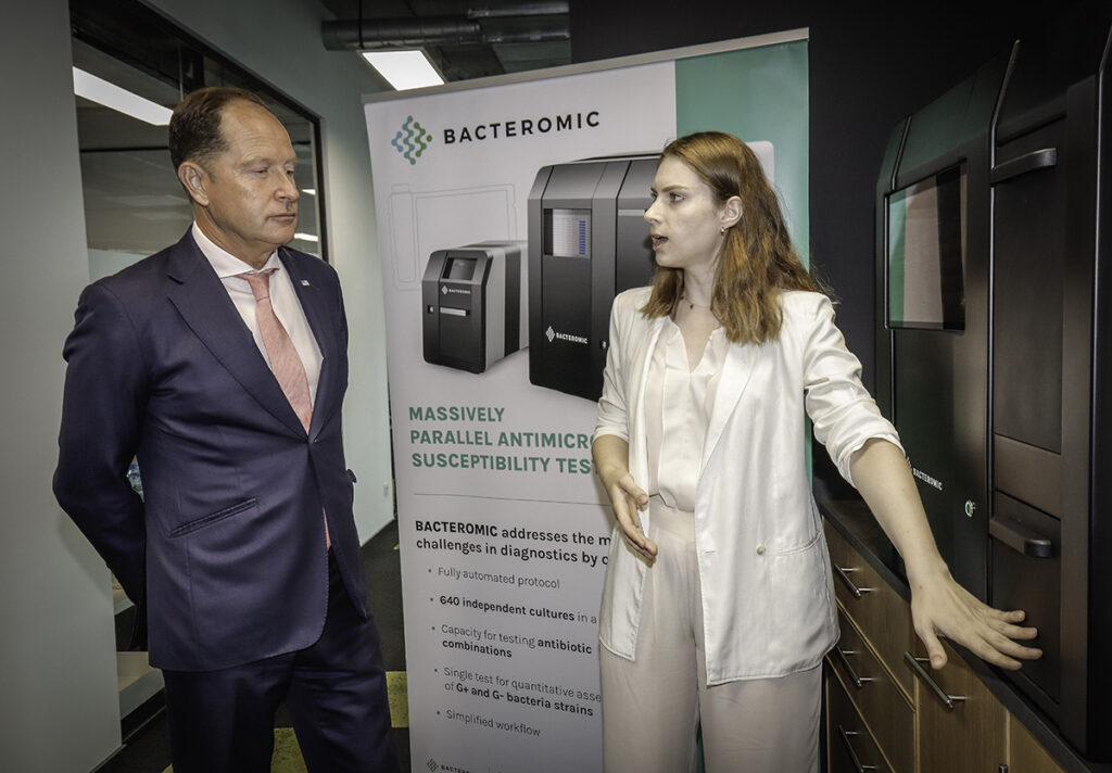 Fotografia z wydarzenia Scope Fluidics – prezentacja technologii Ambasadorowi USA
